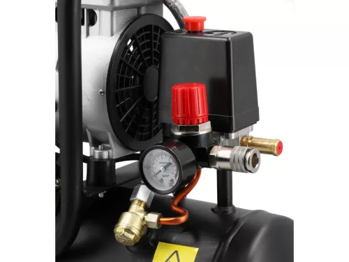 YATO YT-23340 Kompresszor 6L tartállyal csendes olajmentes