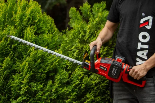 YATO YT-828353 Akkus sövényvágó 2 x 18 V (akku és töltő nélkül)